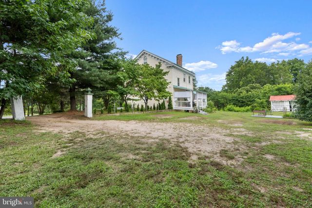 10007 CROOM RD, Upper Marlboro, MD 20772