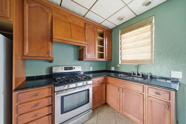 14991 Lower Coal Pit Drive, Igo, CA 96047