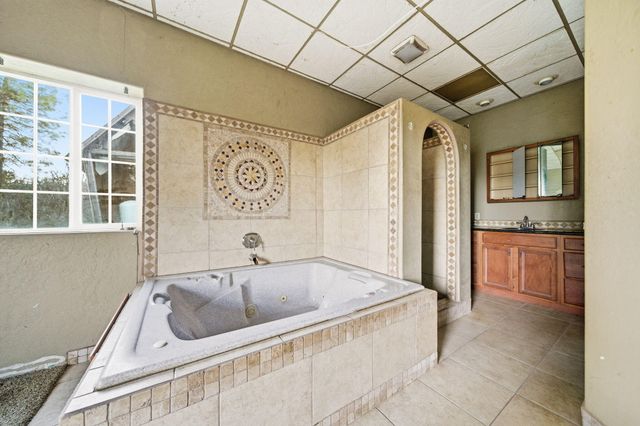 14991 Lower Coal Pit Drive, Igo, CA 96047