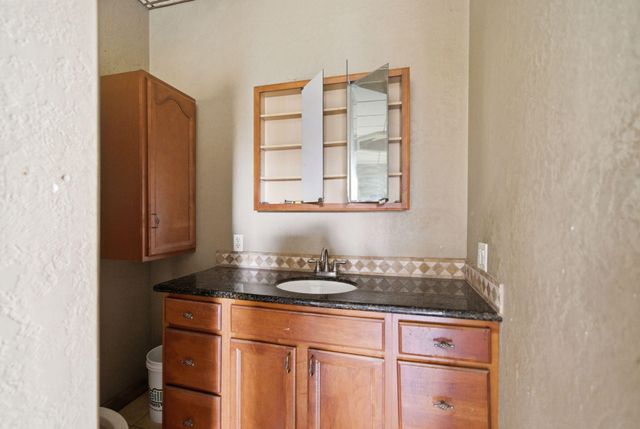 14991 Lower Coal Pit Drive, Igo, CA 96047