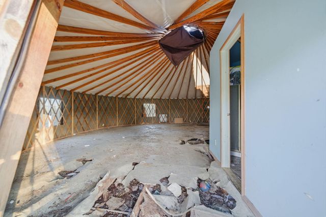 14991 Lower Coal Pit Drive, Igo, CA 96047