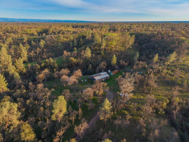 14991 Lower Coal Pit Drive, Igo, CA 96047