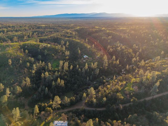 14991 Lower Coal Pit Drive, Igo, CA 96047