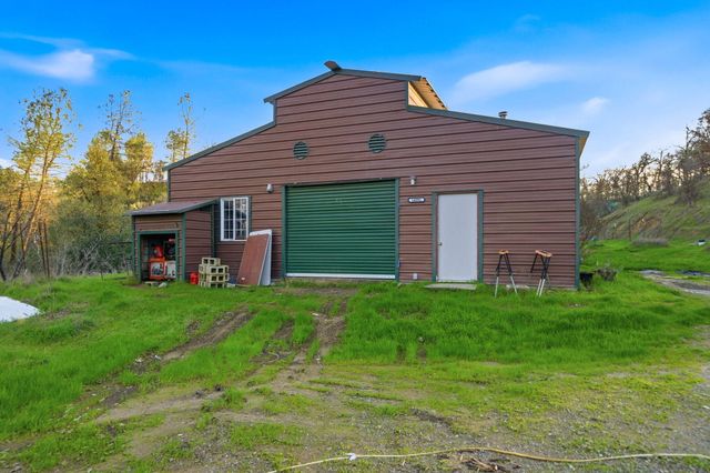 14991 Lower Coal Pit Drive, Igo, CA 96047