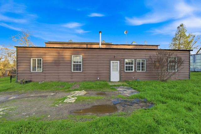 14991 Lower Coal Pit Drive, Igo, CA 96047