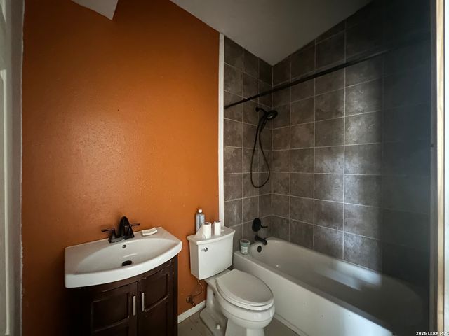 122 Pleasant Valley, San Antonio, TX 78227