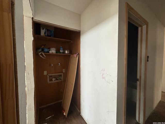 122 Pleasant Valley, San Antonio, TX 78227