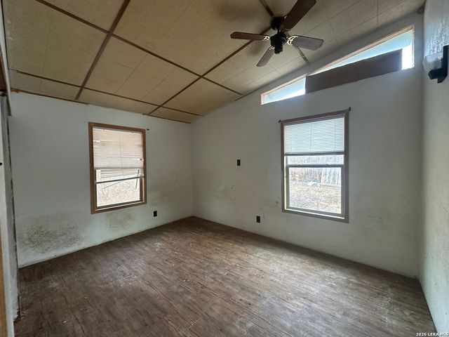 122 Pleasant Valley, San Antonio, TX 78227