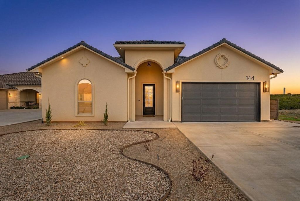 144 Valley View, Glen Rose, TX 76043