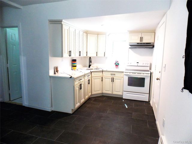 173 Ferndale Boulevard, Islip, NY 11751