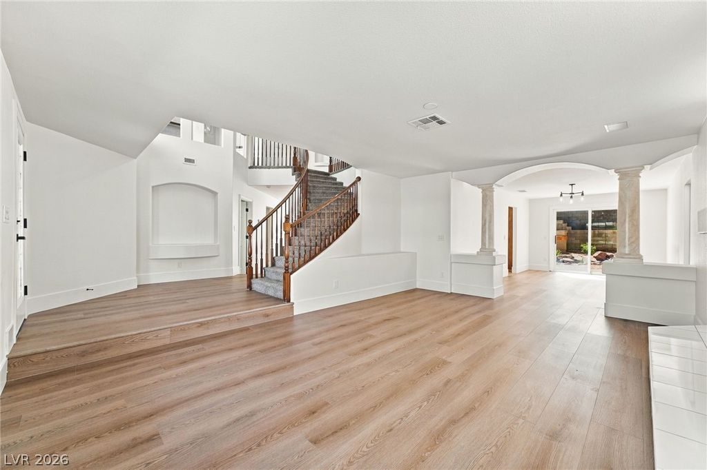 Image 10 of property listing at 1661 Starlight Canyon Avenue, Las Vegas, NV 89183