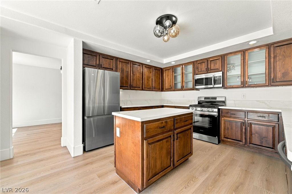 Image 15 of property listing at 1661 Starlight Canyon Avenue, Las Vegas, NV 89183