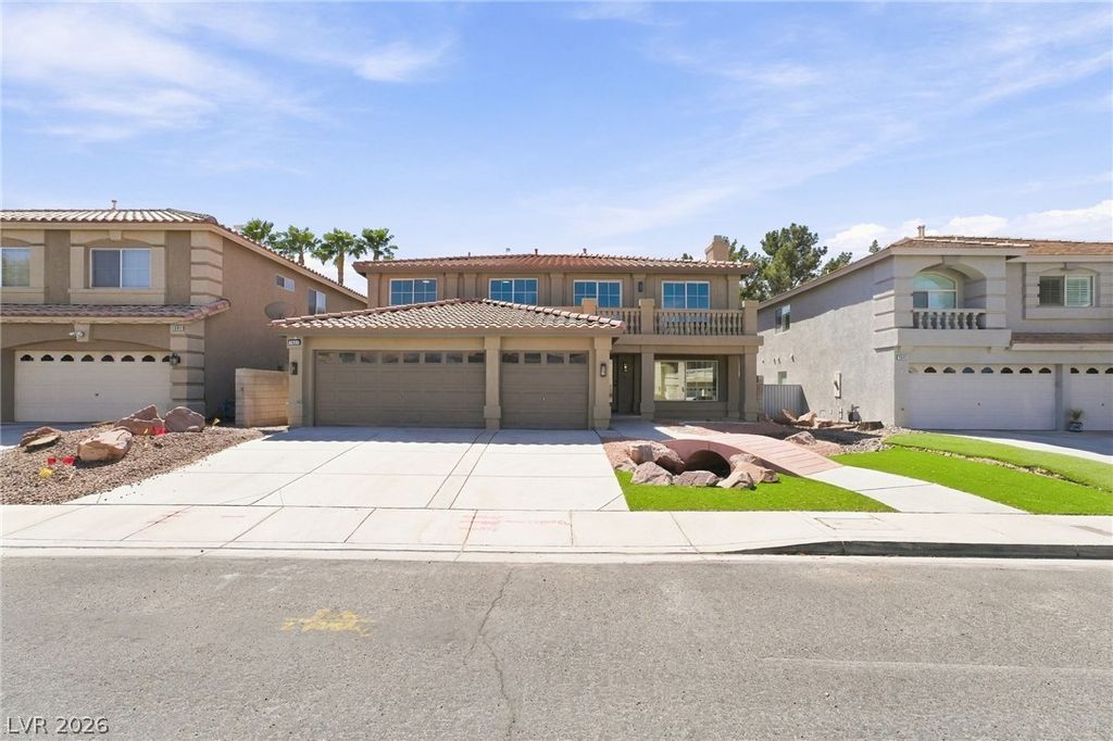 Image 2 of property listing at 1661 Starlight Canyon Avenue, Las Vegas, NV 89183
