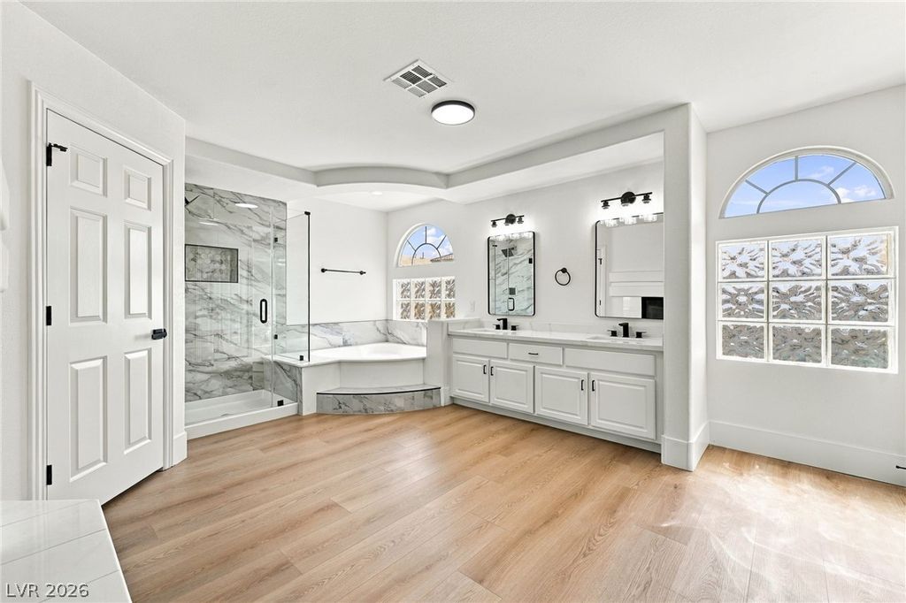 Image 34 of property listing at 1661 Starlight Canyon Avenue, Las Vegas, NV 89183
