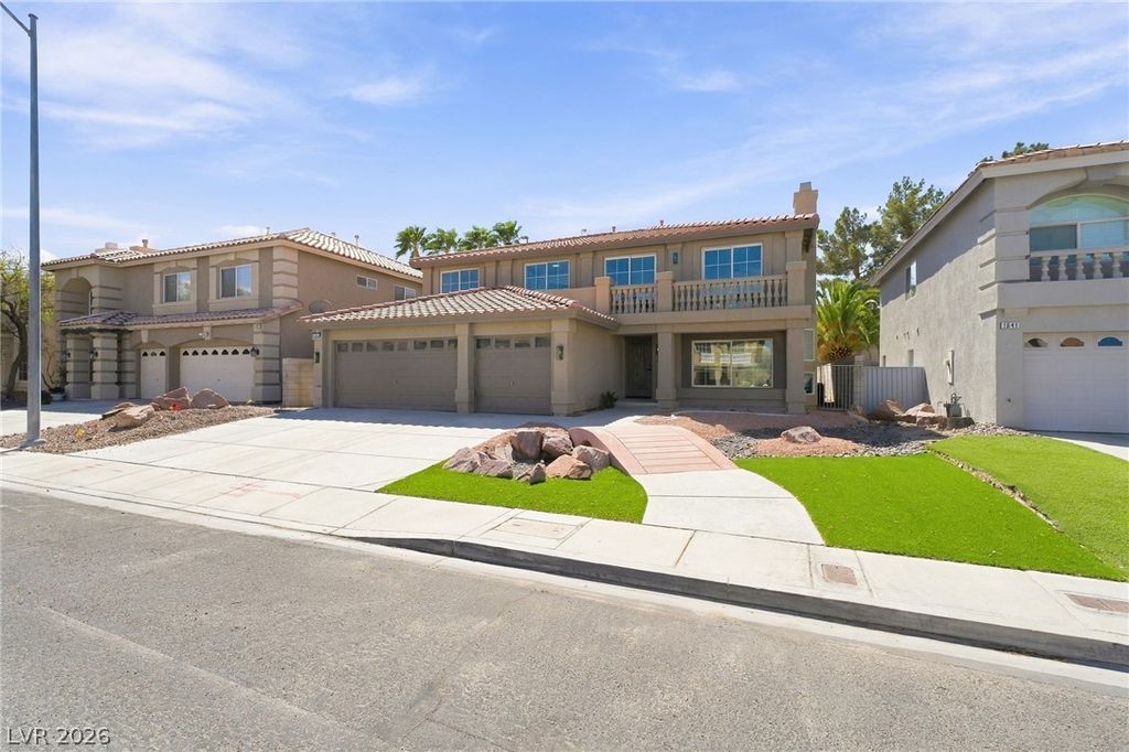 Image 4 of property listing at 1661 Starlight Canyon Avenue, Las Vegas, NV 89183