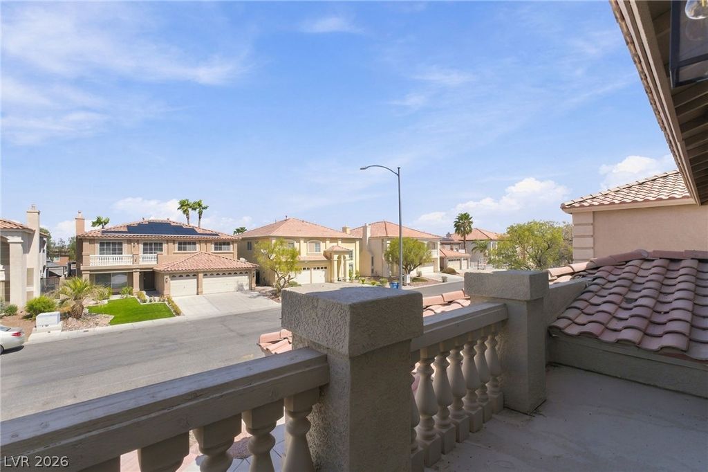 Image 40 of property listing at 1661 Starlight Canyon Avenue, Las Vegas, NV 89183