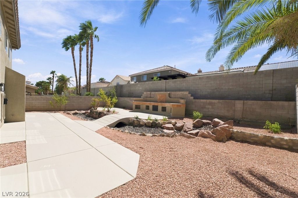 Image 53 of property listing at 1661 Starlight Canyon Avenue, Las Vegas, NV 89183