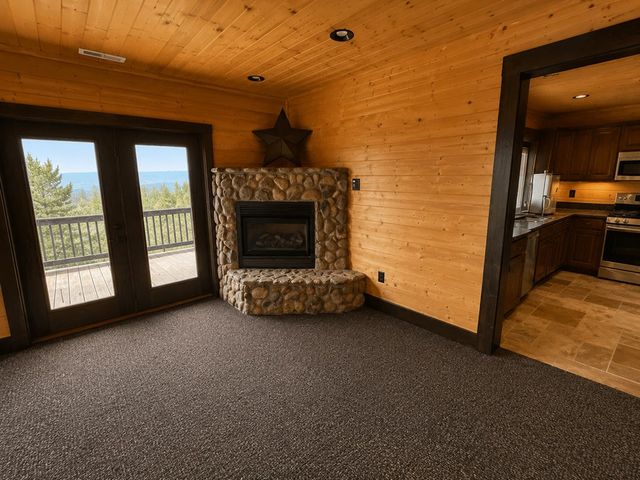 486 Henderson Lane, Mineral Bluff, GA 30559