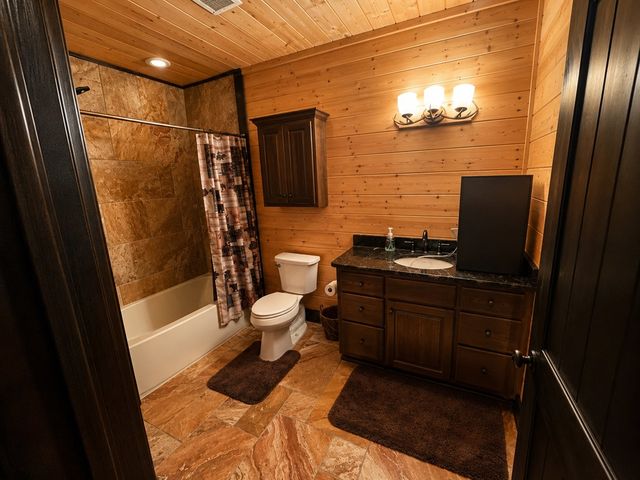 486 Henderson Lane, Mineral Bluff, GA 30559