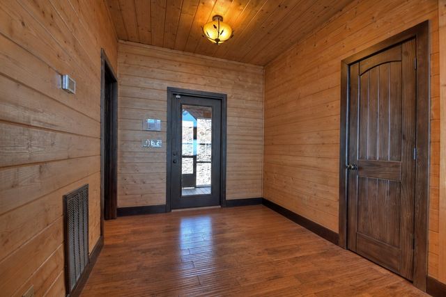 486 Henderson Lane, Mineral Bluff, GA 30559