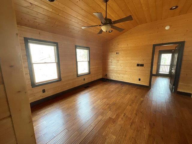 486 Henderson Lane, Mineral Bluff, GA 30559