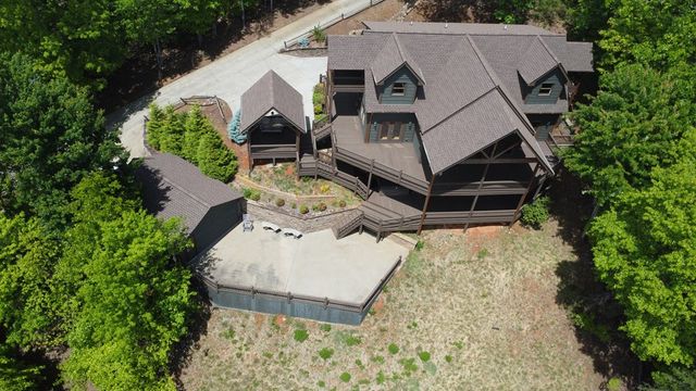 486 Henderson Lane, Mineral Bluff, GA 30559