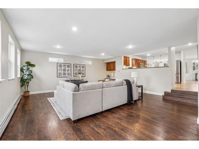 6915 W 35th Ave, Wheat Ridge, CO 80033