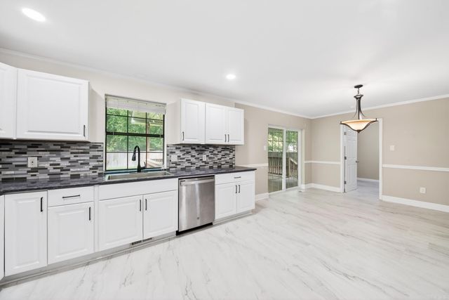 214 Pin Oak Drive, Cabot, AR 72023