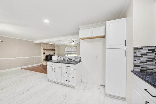 214 Pin Oak Drive, Cabot, AR 72023