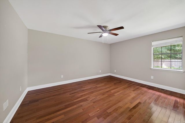 214 Pin Oak Drive, Cabot, AR 72023