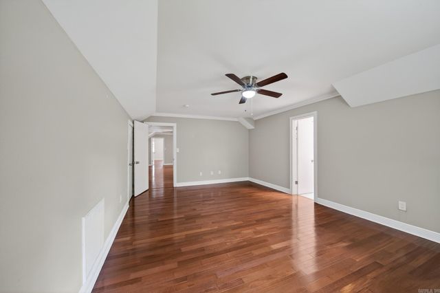 214 Pin Oak Drive, Cabot, AR 72023
