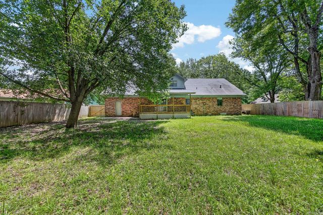 214 Pin Oak Drive, Cabot, AR 72023