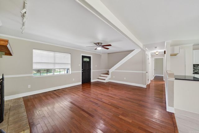 214 Pin Oak Drive, Cabot, AR 72023