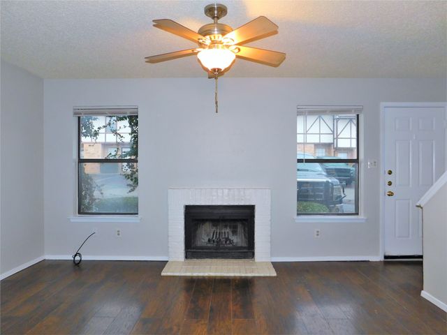 1131 Dallas Drive, Denton, TX 76205