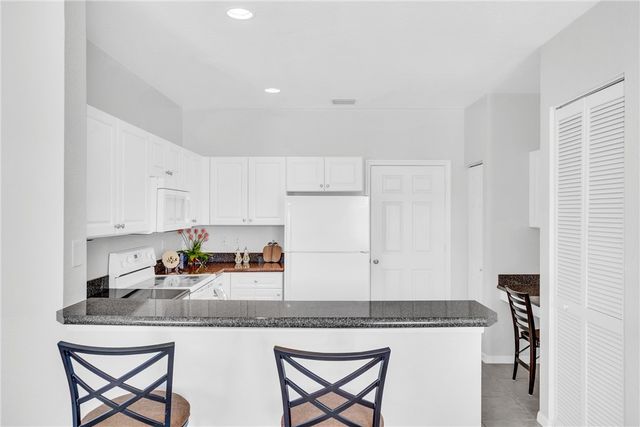 2582 57th Circle, Vero Beach, FL 32966