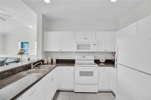 2582 57th Circle, Vero Beach, FL 32966