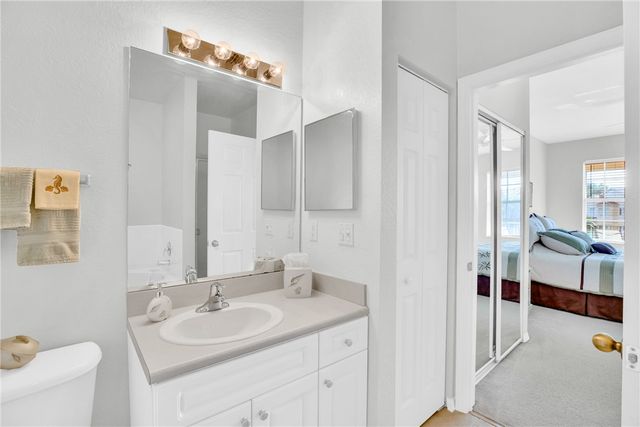 2582 57th Circle, Vero Beach, FL 32966