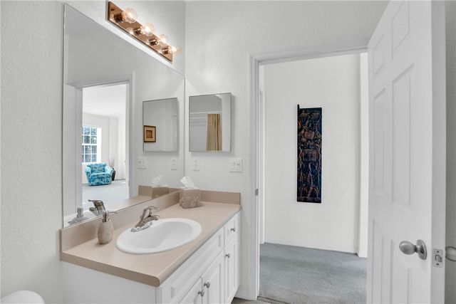 2582 57th Circle, Vero Beach, FL 32966