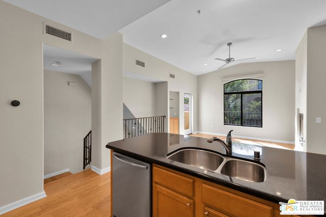 213 Villorrio Drive, Palm Springs, CA 92262