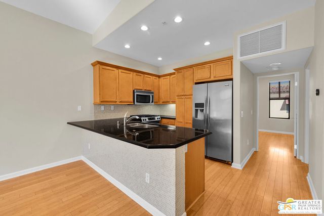 213 Villorrio Drive, Palm Springs, CA 92262