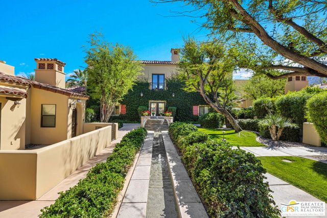 213 Villorrio Drive, Palm Springs, CA 92262