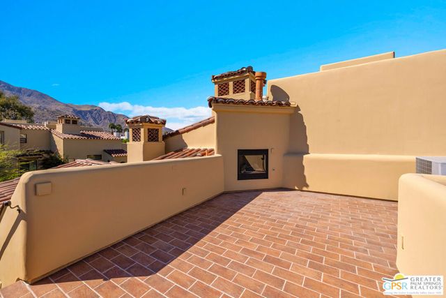 213 Villorrio Drive, Palm Springs, CA 92262