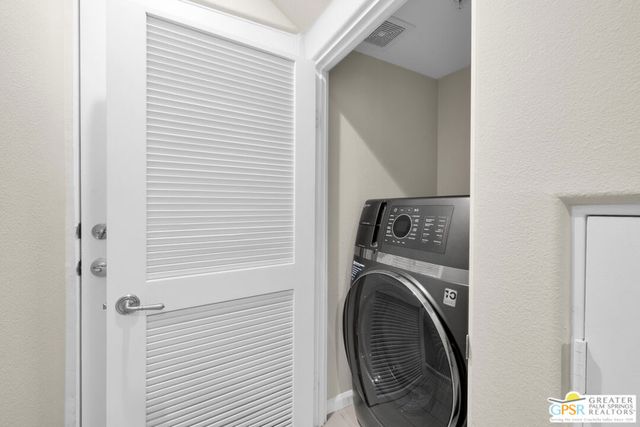 213 Villorrio Drive, Palm Springs, CA 92262