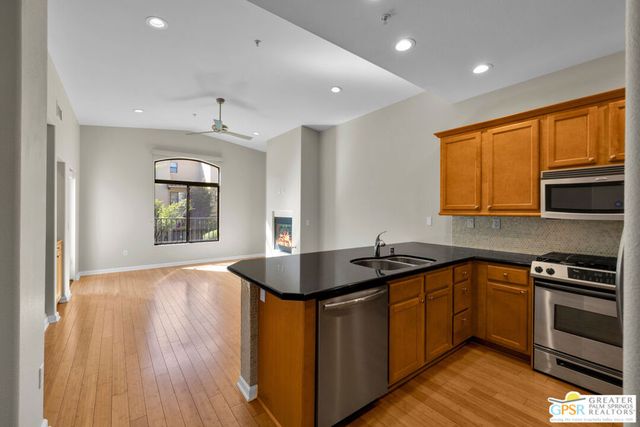 213 Villorrio Drive, Palm Springs, CA 92262