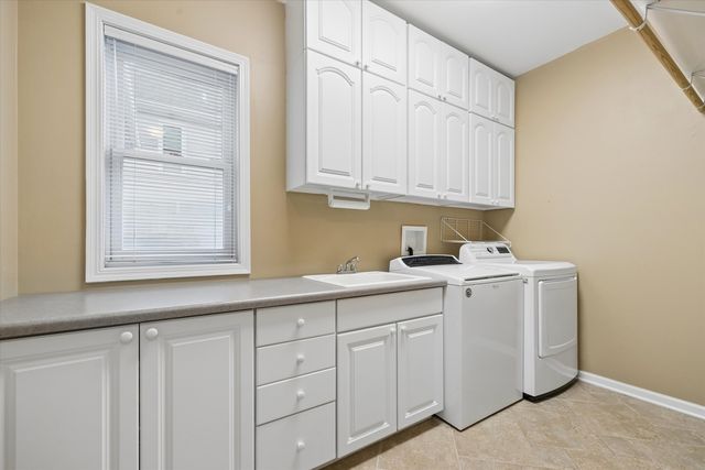 1250 Tunbridge Trail, Algonquin, IL 60102