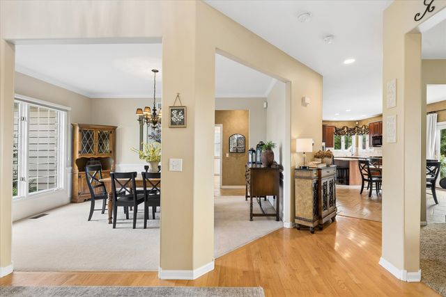 1250 Tunbridge Trail, Algonquin, IL 60102