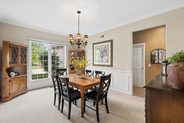 1250 Tunbridge Trail, Algonquin, IL 60102