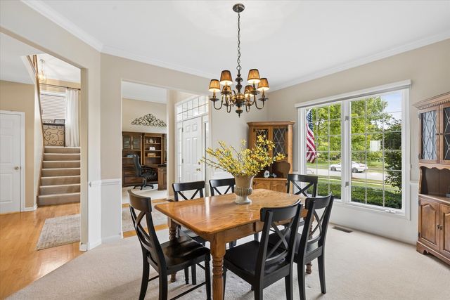 1250 Tunbridge Trail, Algonquin, IL 60102