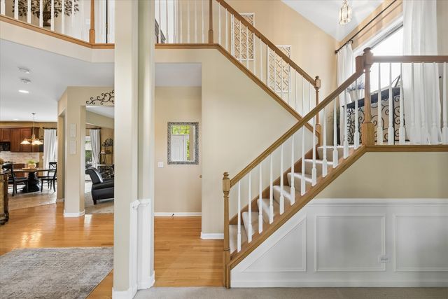1250 Tunbridge Trail, Algonquin, IL 60102