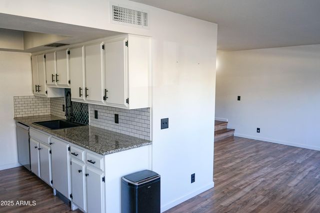 1261 N 84th Place, Scottsdale, AZ 85257